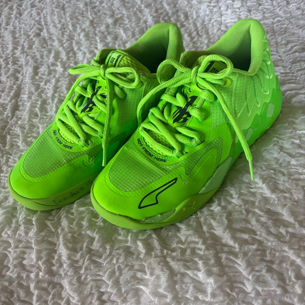 Size 7 Puma LaMelo Ball MB.01 "Green Gecko" Athletic Basketball Shoes
